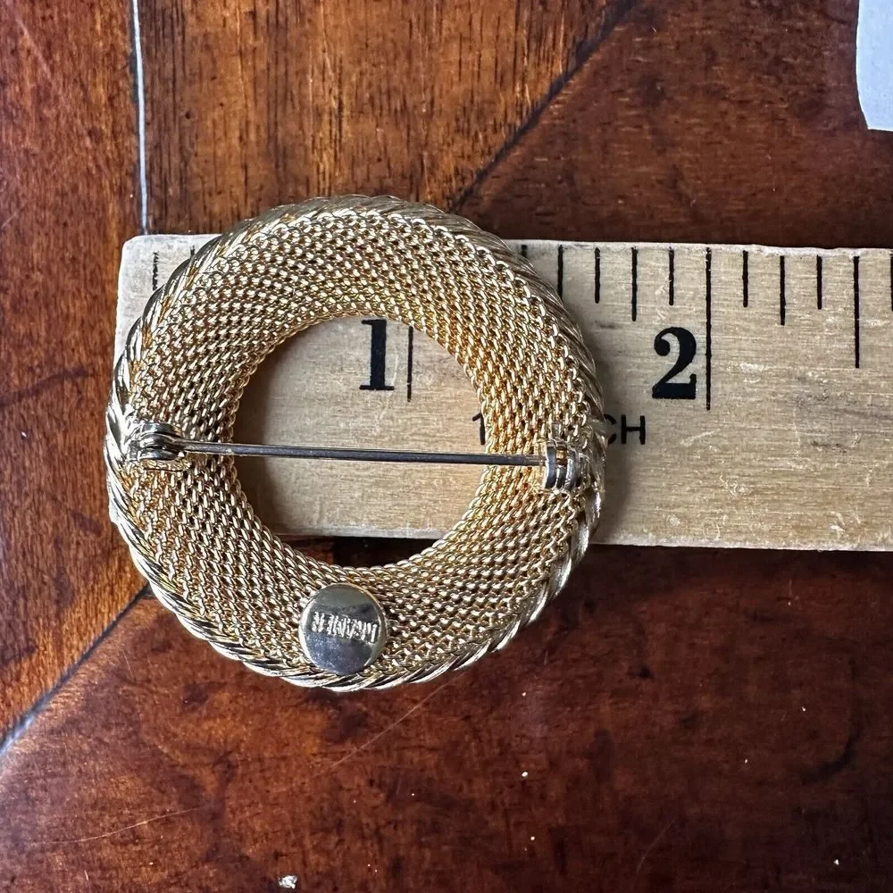 Vintage Kramer Of New York Brooch Pin 1.75 Inch Gold  Mesh Metal Circle  Signed‎